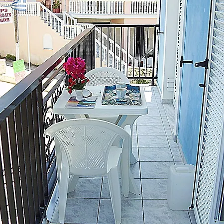 Blue Homes - Summer Escape Aparthotel Keri