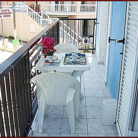 Blue Homes - Summer Escape Keri